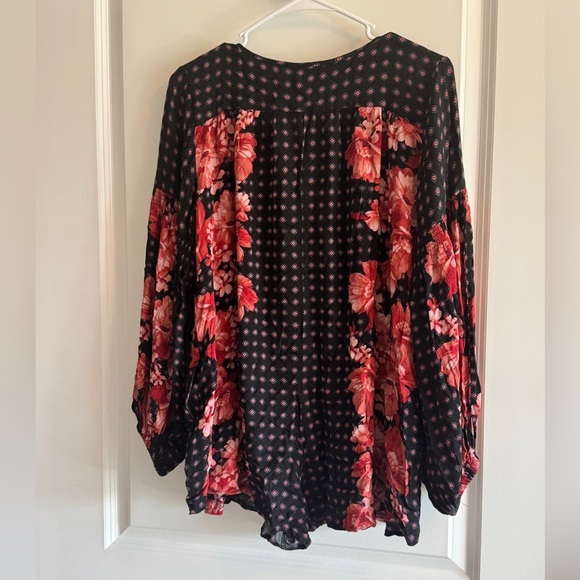 FP Movement by Free People Navy and Red Floral Romper - Picture 8 of 9